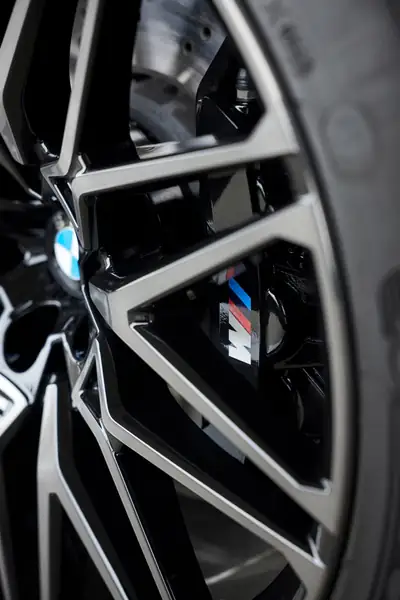 BMW X5M Competition — SUV haute performance 626 ch, cuir Merino premium — Miniatura 13