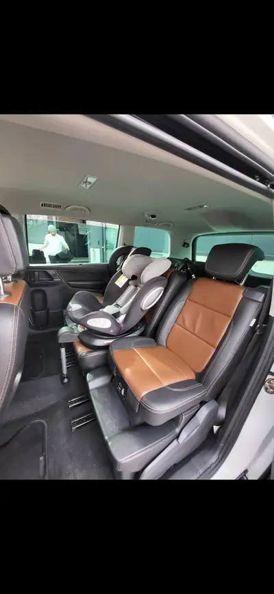 SEAT Alhambra 2.0 TDI Style Advanced 4Drive — Monospace 7 places, Traction intégrale et Cuir — interior