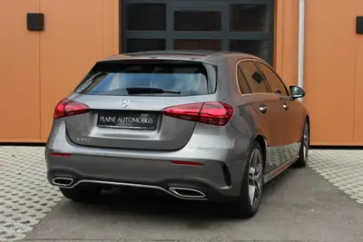 Mercedes-Benz Classe A 200 AMG Line — Compacte dynamique, technologie et sécurité intégrées — Miniature 7