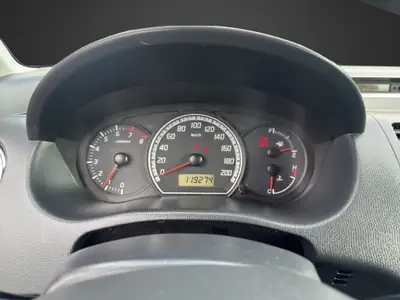Suzuki Swift 1.3i 16V GL Top 4x4 — Citadine robuste, 4 roues motrices, contrôle d'expert — Thumbnail 10