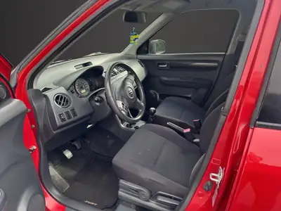 Suzuki Swift 1.3i 16V GL Top 4x4 — Citadine robuste, 4 roues motrices, contrôle d'expert — Thumbnail 13