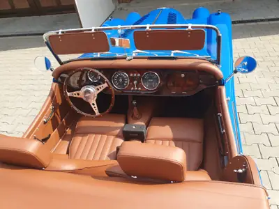 Morgan PLUS 8 1975 — Cabriolet britannique légendaire, 150 ch de pure tradition — dettaglio