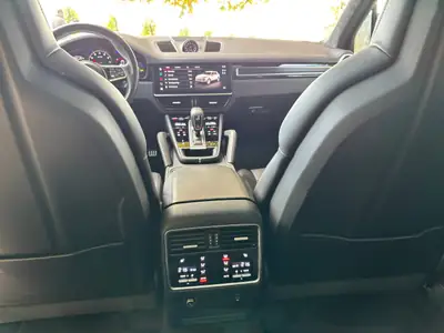 Porsche Cayenne GTS 2022 — SUV sportif, 460 ch et seulement 72'000 km — Miniatura 15