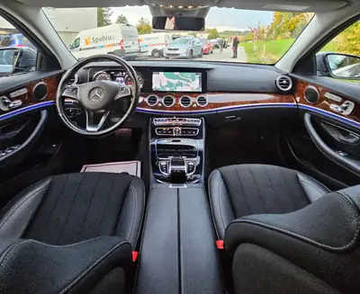 Mercedes-Benz E 400 Avantgarde 4Matic — Break élégant, 333 ch, transmission 9G-Tronic — détail
