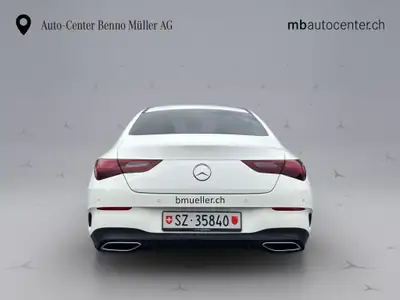 Mercedes-Benz CLA 250 AMG Line 4MATIC — Berline élégante hybride essence, 13 000 km — intérieur