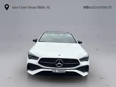 Mercedes-Benz CLA 250 AMG Line 4MATIC — Berline élégante hybride essence, 13 000 km — Miniature 8