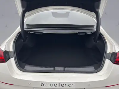 Mercedes-Benz CLA 250 AMG Line 4MATIC — Berline élégante hybride essence, 13 000 km — Miniature 19