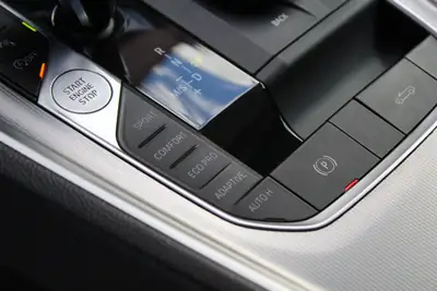 BMW Z4 M40i Steptronic — Cabriolet sportif 2019, équipements premium et performance 340 ch — Miniature 14