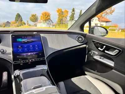 Mercedes-Benz EQE 350 AMG 4MATIC — Berline électrique premium, 34 000 km seulement — Miniatur 10
