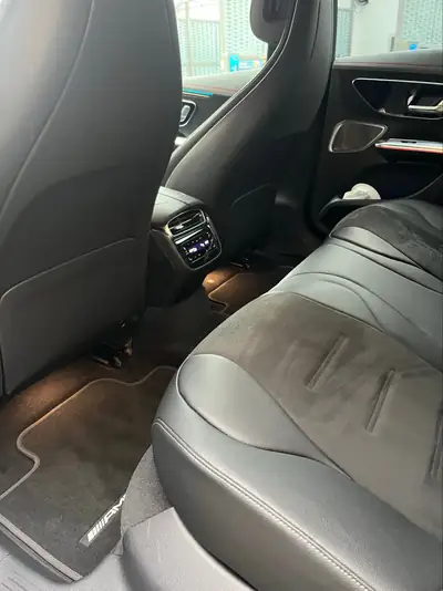 Mercedes-Benz EQE 350 AMG 4MATIC — Berline électrique premium, 34 000 km seulement — Miniatur 17