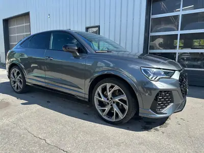 Audi RS Q3 Sportback quattro S tronic — 400 ch, design anthracite, seulement 36'000 km — exterior view