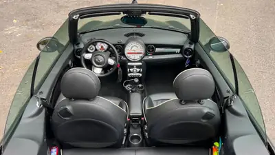 MINI Cooper John Cooper Works Cabriolet — Cabriolet sportif 211 ch, sans accident — détail