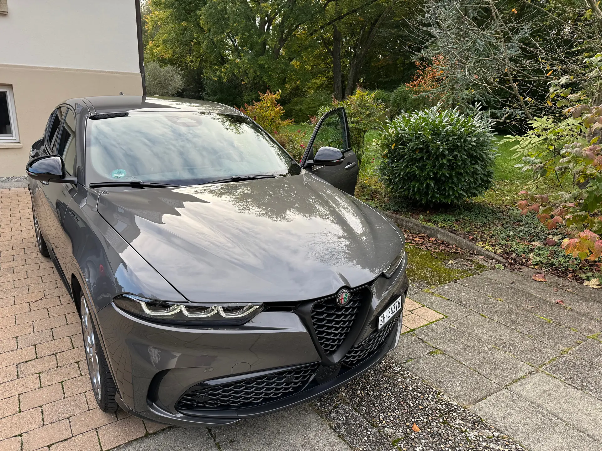Alfa Romeo Tonale 1.5 48V Hybrid Speciale — SUV Compact Hybride, 105'000 km — vue extérieure