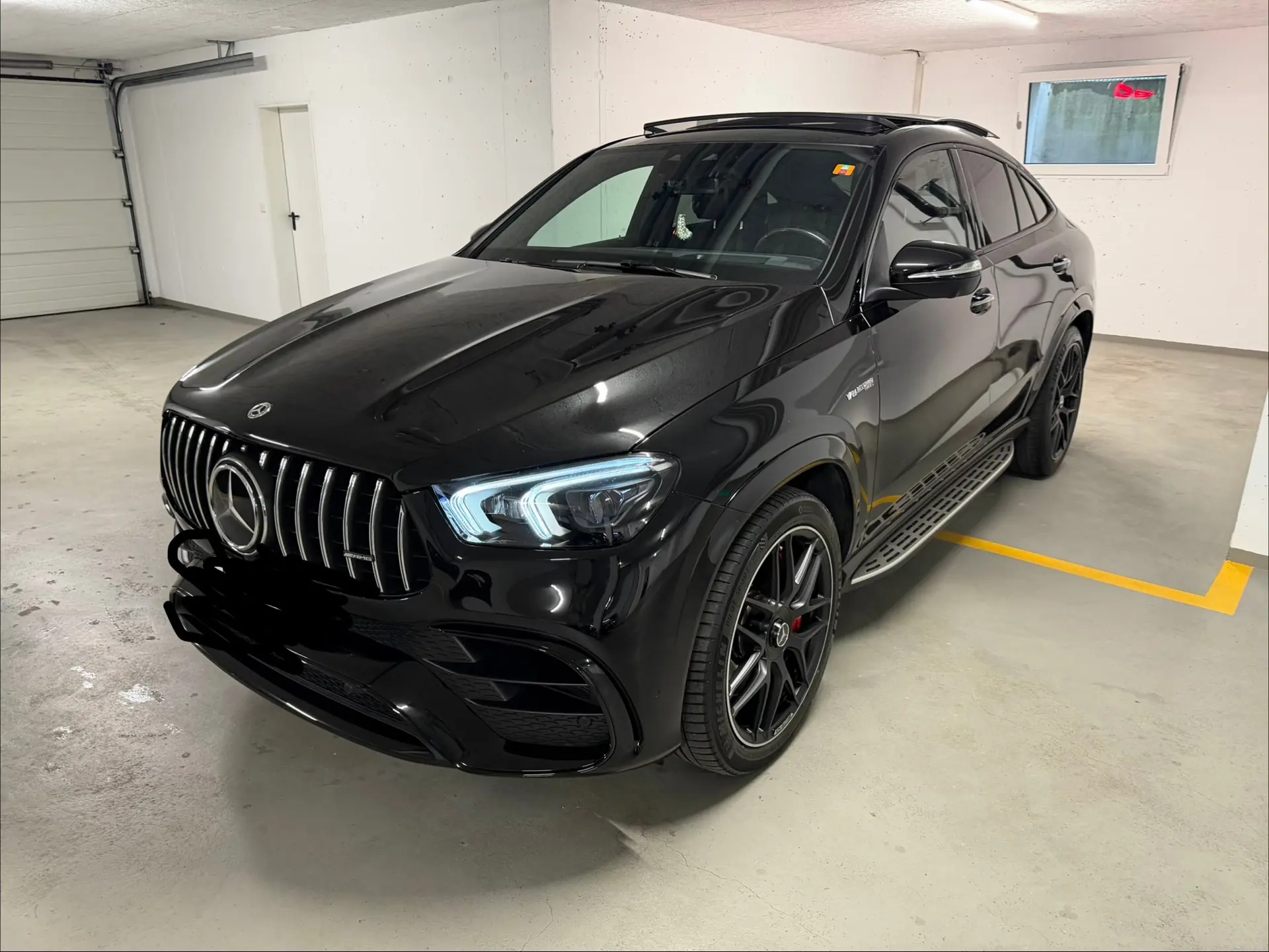 Mercedes-Benz GLE 63 S AMG 4Matic+ — SUV coupé haute performance, 68000 km — Außenansicht