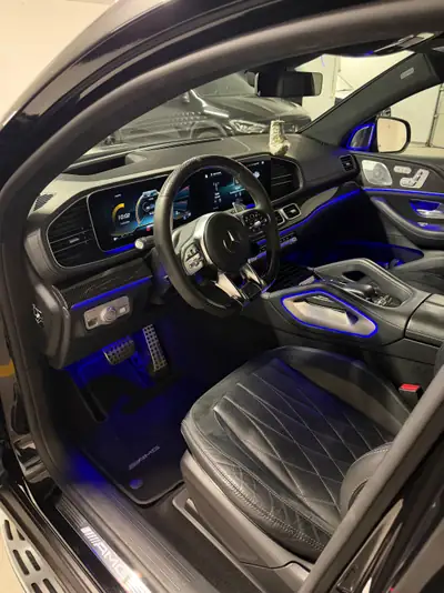 Mercedes-Benz GLE 63 S AMG 4Matic+ — SUV coupé haute performance, 68000 km — Miniatur 10