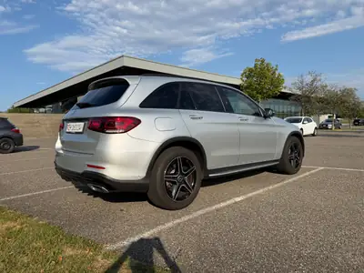 Mercedes-Benz GLC 220 d AMG Line — SUV diesel 4Matic, design premium et puissance maîtrisée — interior