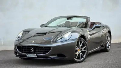 Ferrari California 4.3 V8 — Cabriolet mythique, 460 ch et belle spécification — side view