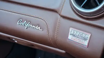 Ferrari California 4.3 V8 — Cabriolet mythique, 460 ch et belle spécification — Thumbnail 10