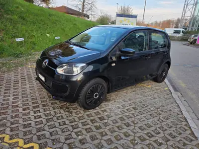 Volkswagen Up — Citadine agile et économe, MFK récent — exterior view