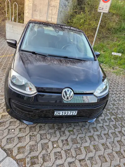 Volkswagen Up — Citadine agile et économe, MFK récent — Thumbnail 12