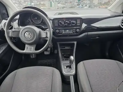 Volkswagen Up — Citadine agile et économe, MFK récent — Thumbnail 14
