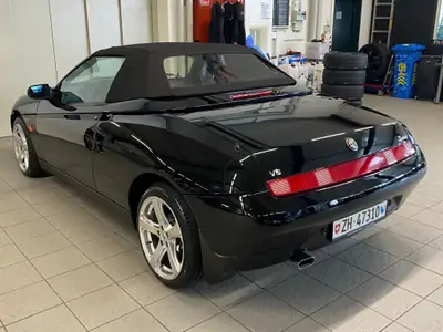 Alfa Romeo Spider 3.0 V6 — Cabriolet mythique, 192 ch et design rétro intemporel — arrière