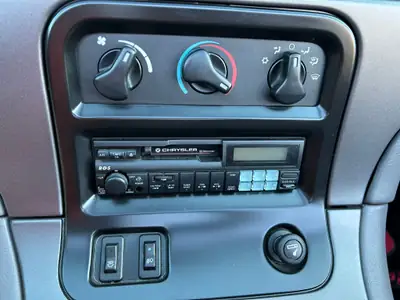 Chrysler Viper RT/10 1994 — Légendaire cabriolet américain, moteur 8.0L atmosphérique — Miniatur 13