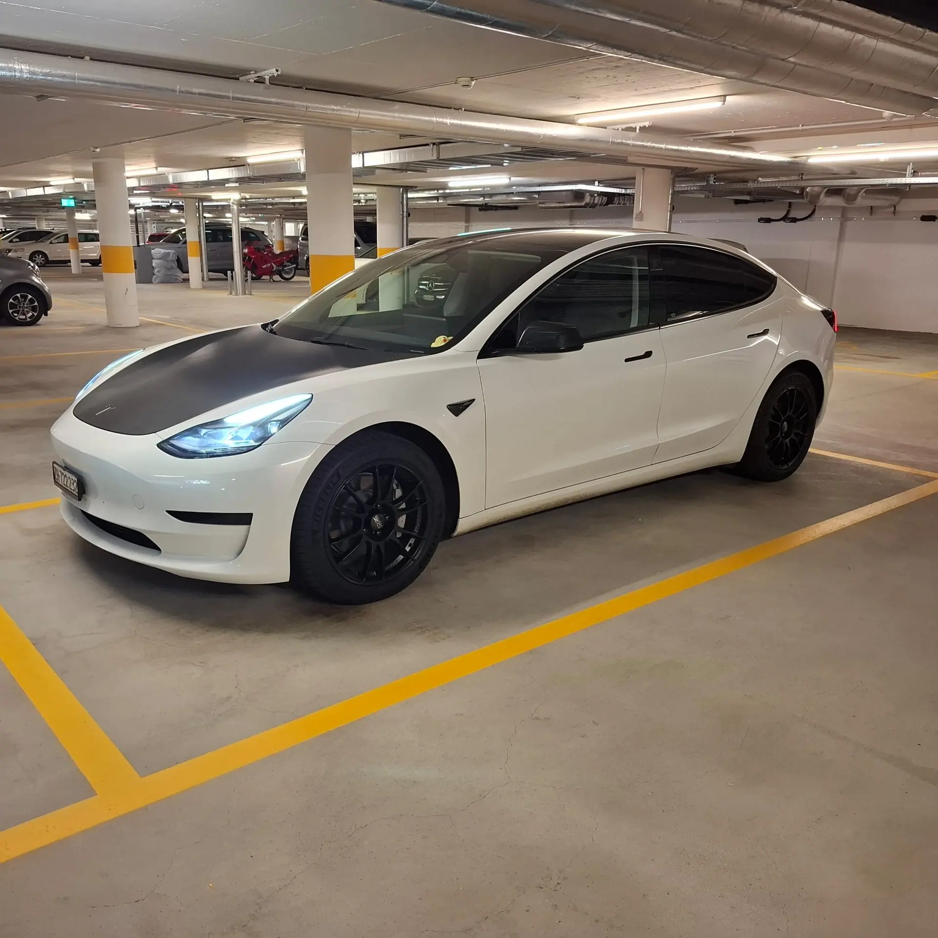 Tesla Model 3 2022 occasion Zürich — 5