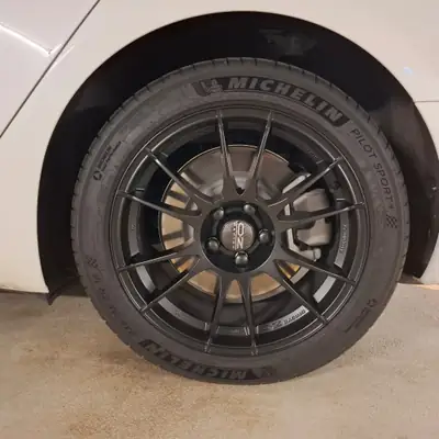 Tesla Model 3 2022 — Électrique performante, seulement 20'000 km — détail