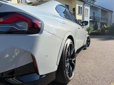 BMW M240i xDrive — Coupé sportif 374 ch, hivernales neuves incluses — Innenraum