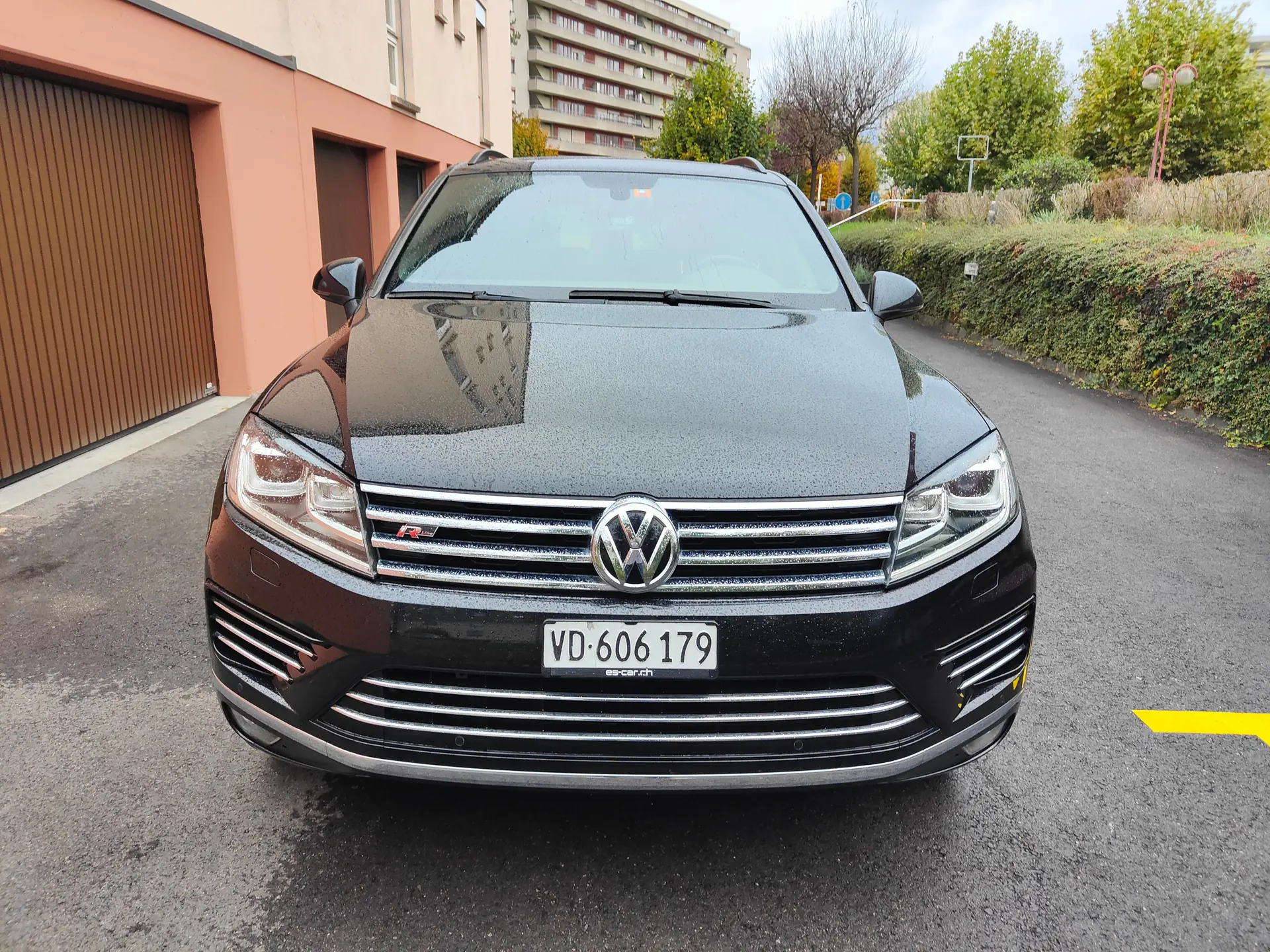 VW Touareg R-Line 3.0 TDI — SUV premium diesel, 106 500 km, sans sinistre