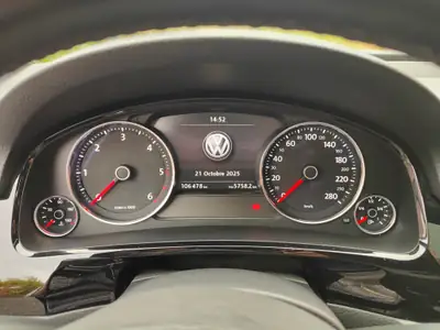 VW Touareg R-Line 3.0 TDI — SUV premium diesel, 106 500 km, sans sinistre — Miniatur 9