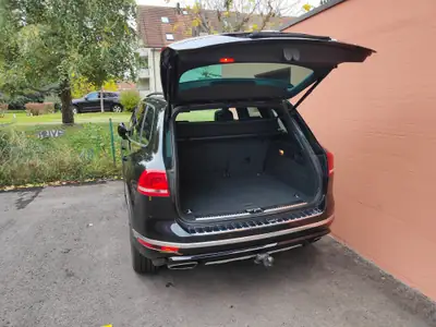 VW Touareg R-Line 3.0 TDI — SUV premium diesel, 106 500 km, sans sinistre — Miniatur 17