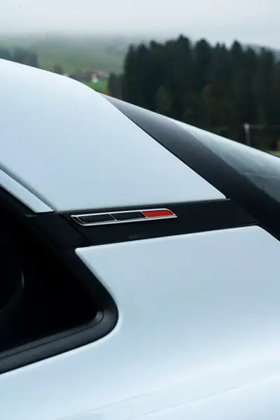 Alpine A110 S 2024 — Le coupé français haute performance, 5000 km seulement — Thumbnail 7