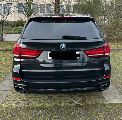 BMW X5 xDrive 35i Pure M Sport — SUV prestige 306 ch, boîte auto, faible kilométrage — vista posteriore