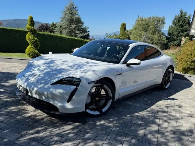 Porsche Taycan 2020 occasion Genève — 4