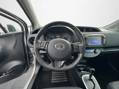 Toyota Yaris 1.5 VVT-i HSD Trend — Hybride économe, 71 000 km, expertisée — Miniature 10