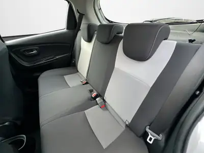 Toyota Yaris 1.5 VVT-i HSD Trend — Hybride économe, 71 000 km, expertisée — Miniature 12