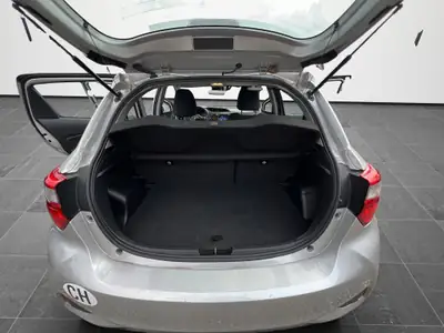 Toyota Yaris 1.5 VVT-i HSD Trend — Hybride économe, 71 000 km, expertisée — Miniature 17