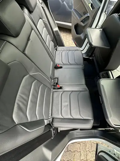 VW Tiguan 2.0 TDI SCR Highline 4Motion — SUV premium 240ch, entretien complet, freins neufs — Miniatura 13