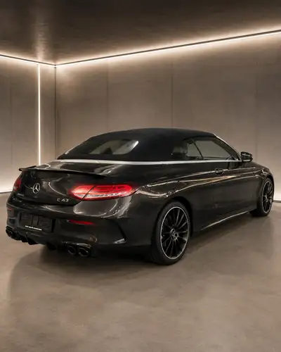 Mercedes-AMG C 43 Cabriolet 4Matic — Décapotable sportive 390 ch, état impeccable — fianco
