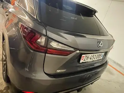 Lexus RX 450h F SPORT AWD — SUV hybride premium, 44'454 km seulement — Heckansicht