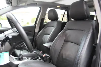 Suzuki SX4 S-Cross Hybrid 4WD — Polyvalence compacte et motorisation écologique — Miniatura 21