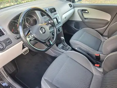 VW Polo 1.2 TSI Comfortline — Citadine dynamique, moteur turbo, boîte DSG — detail