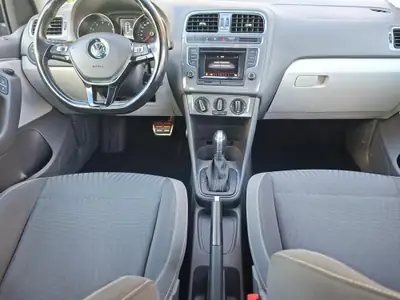 VW Polo 1.2 TSI Comfortline — Citadine dynamique, moteur turbo, boîte DSG — Thumbnail 8