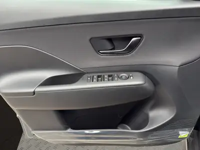 Hyundai Kona 1.6 GDi HEV N Line — SUV hybride compact, neuf avec garantie constructeur — Thumbnail 12