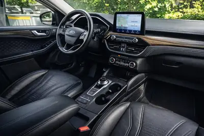 Ford Kuga Vignale AWD Hybrid — SUV intelligent, 89'000 km, toit panoramique — Thumbnail 8