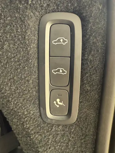 Volvo XC90 B5 Diesel Mild Hybrid — SUV 7 places premium, première main, entretien impeccable — Miniatur 12
