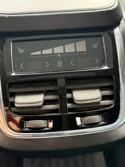 Volvo XC90 B5 Diesel Mild Hybrid — SUV 7 places premium, première main, entretien impeccable — Miniatur 11
