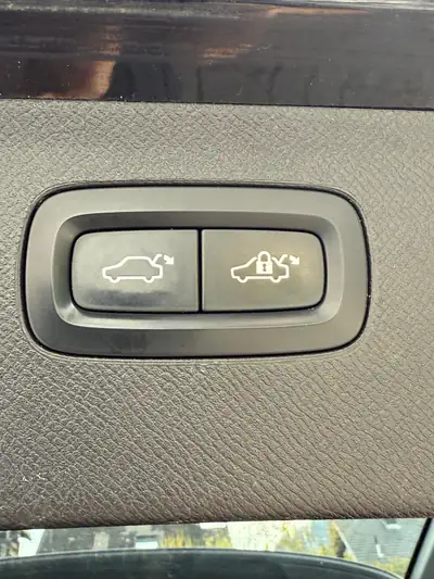 Volvo XC90 B5 Diesel Mild Hybrid — SUV 7 places premium, première main, entretien impeccable — Miniatur 13